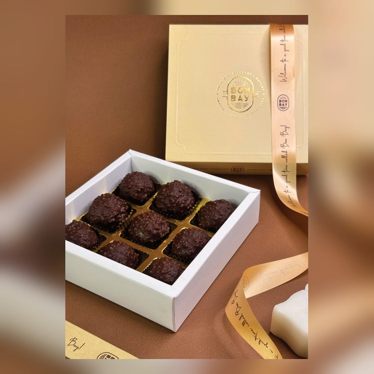 Bon Cracker Laddoo Box
